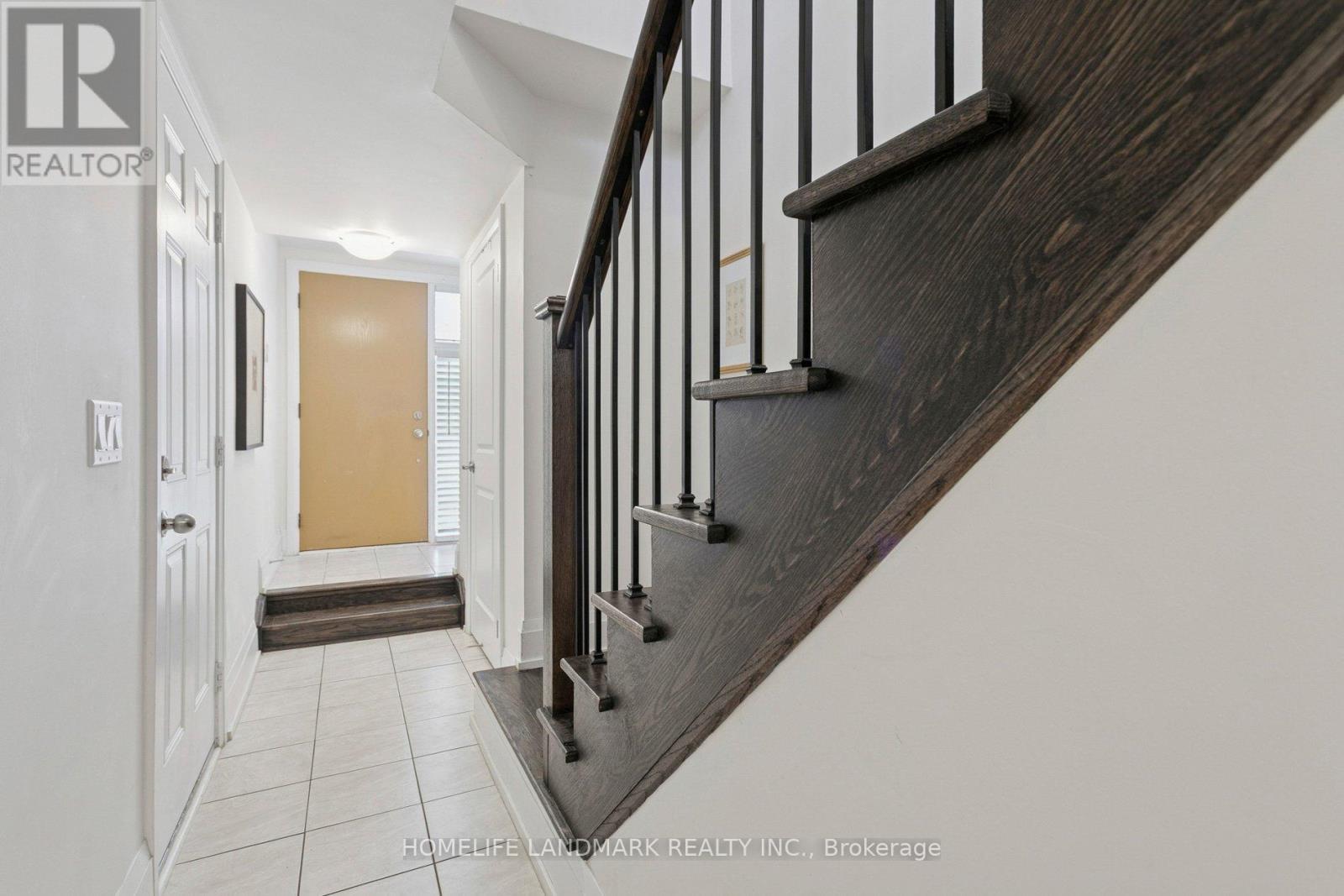 59 KENNETH WOOD CRESCENT - Photo 3 of 34, Toronto (Newtonbrook East), Ontario