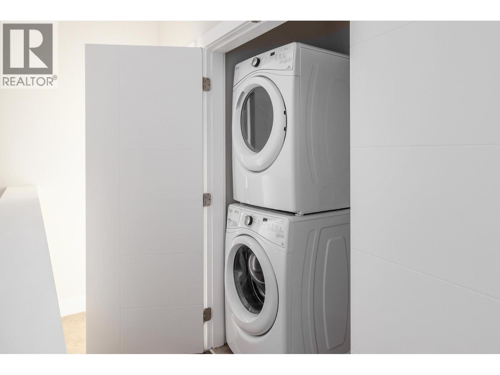 3 1102 Cameron Avenue, Kelowna