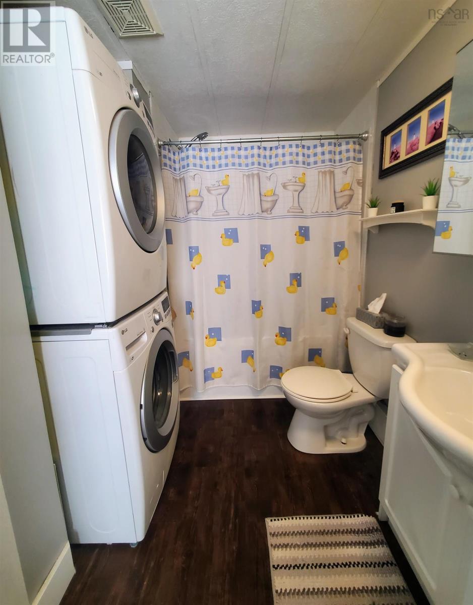 Property 22 of 26 of 1410 Duck Pond Drive