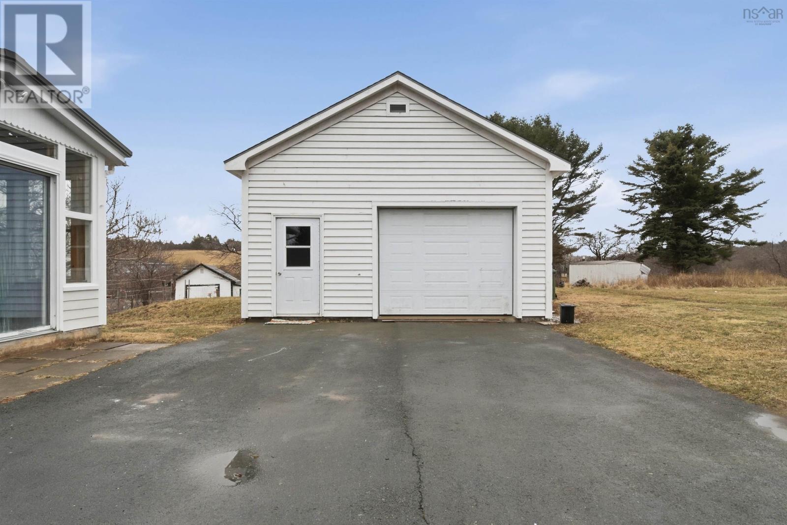 Property 36 of 40 of 15 Five Houses Road