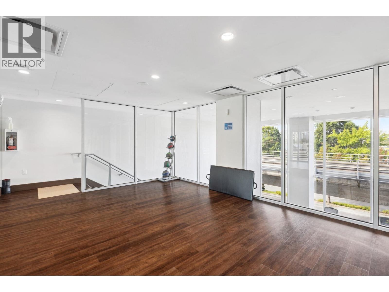 1209 5580 NO. 3 ROAD