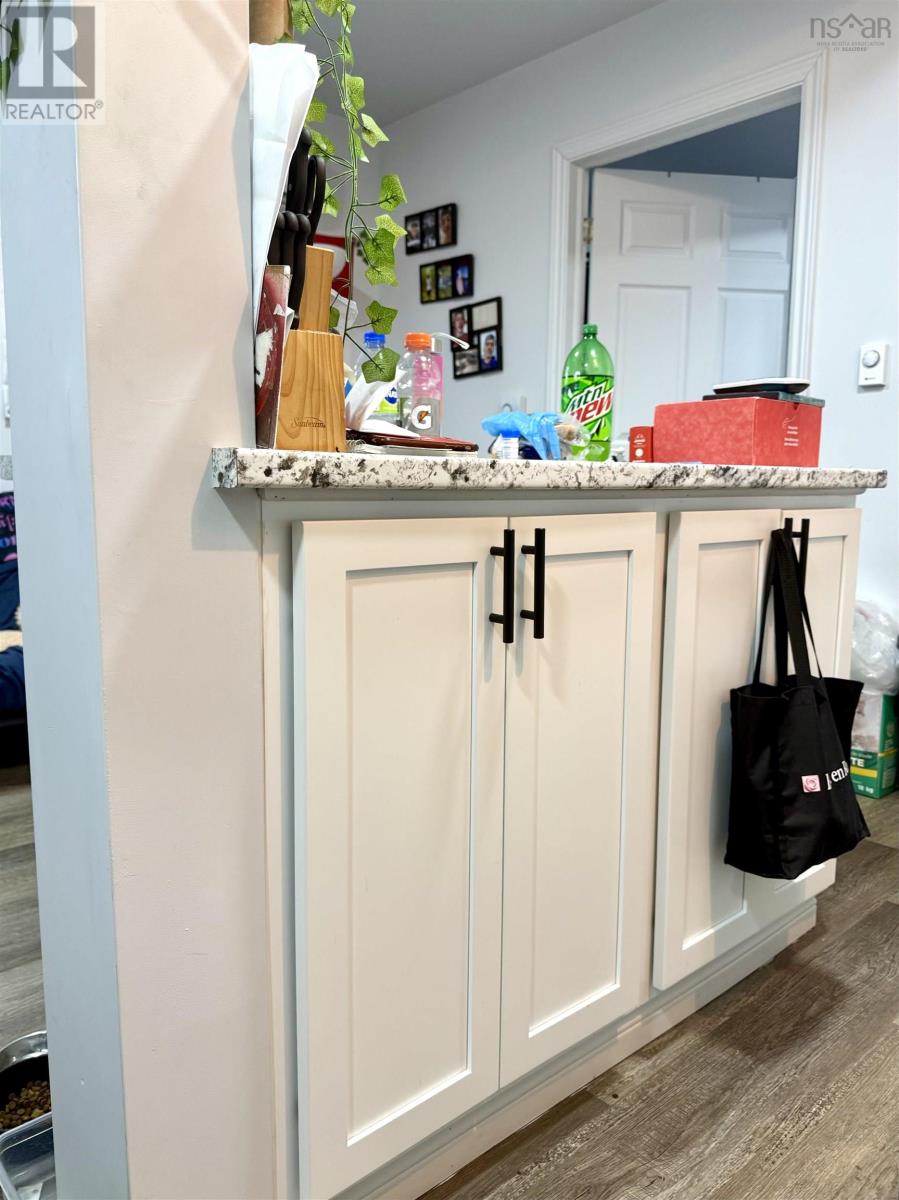 Property 11 of 36 of 10 Pioneer Street