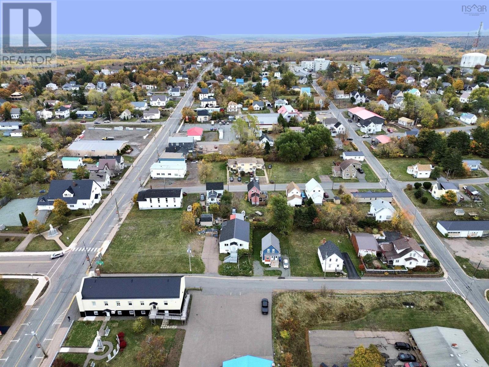 Property 7 of 36 of 10 Pioneer Street