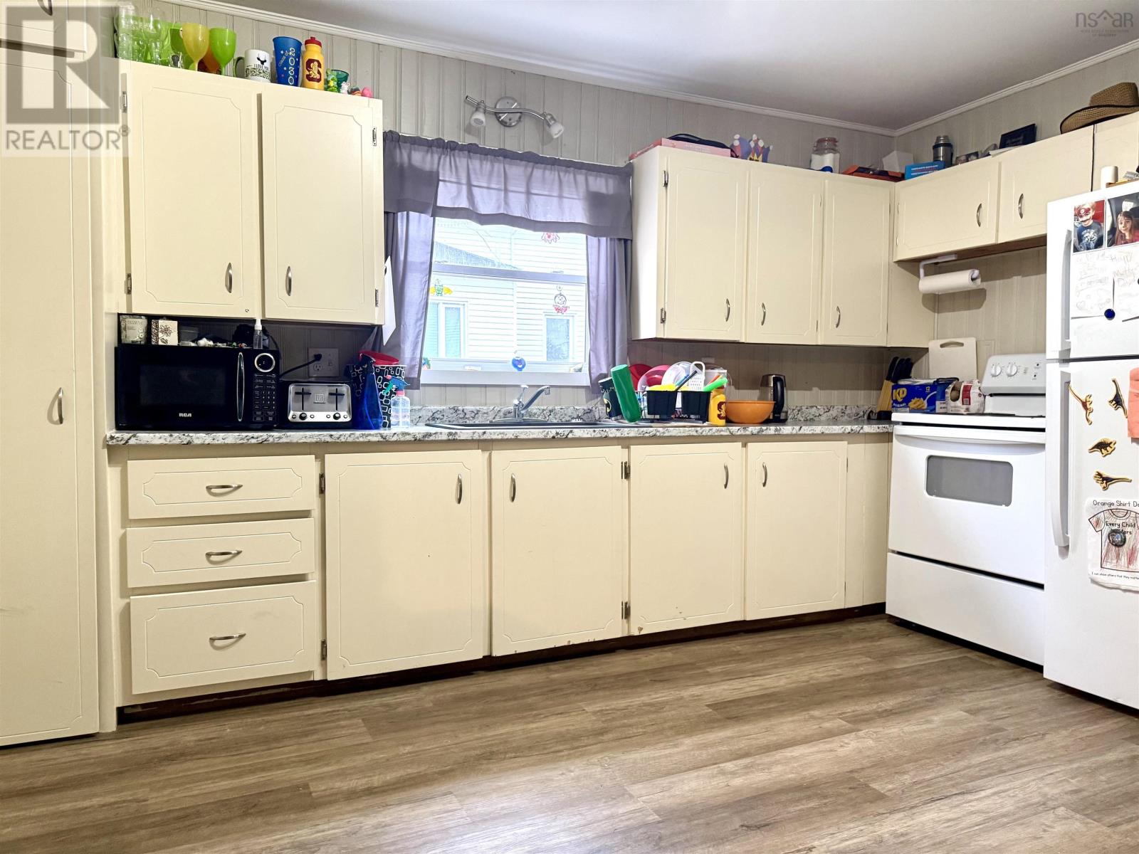 Property 28 of 39 of 128 Main Street