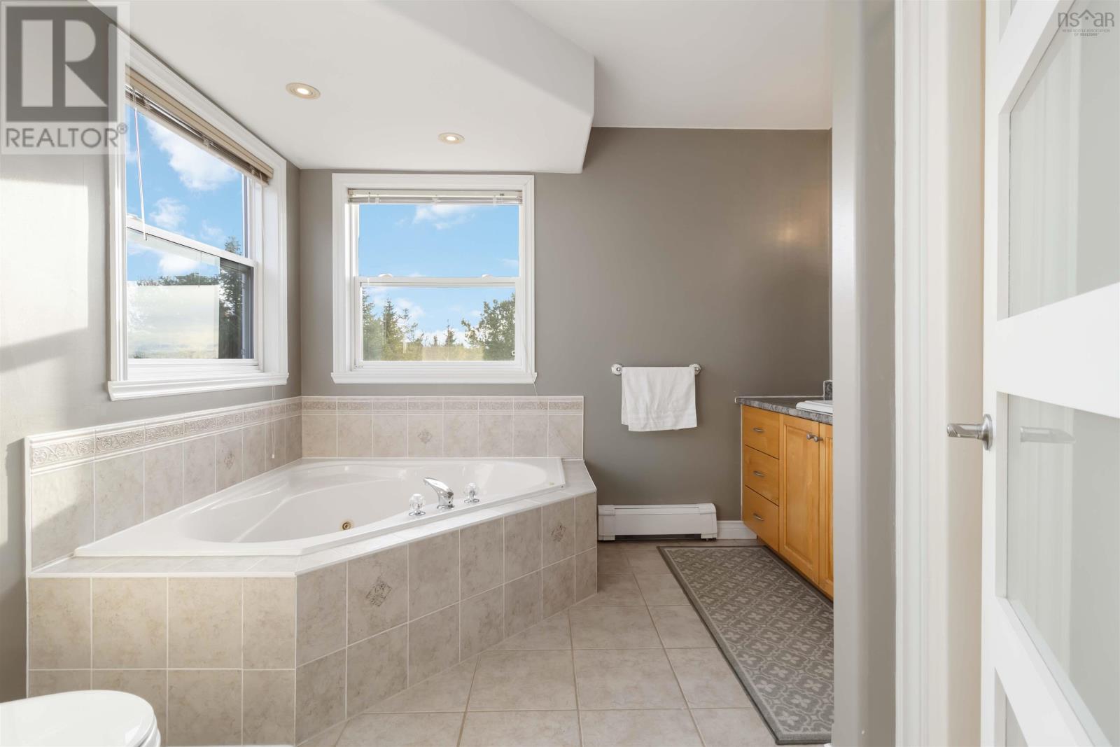 Property 24 of 50 of 39 Homewood Grove