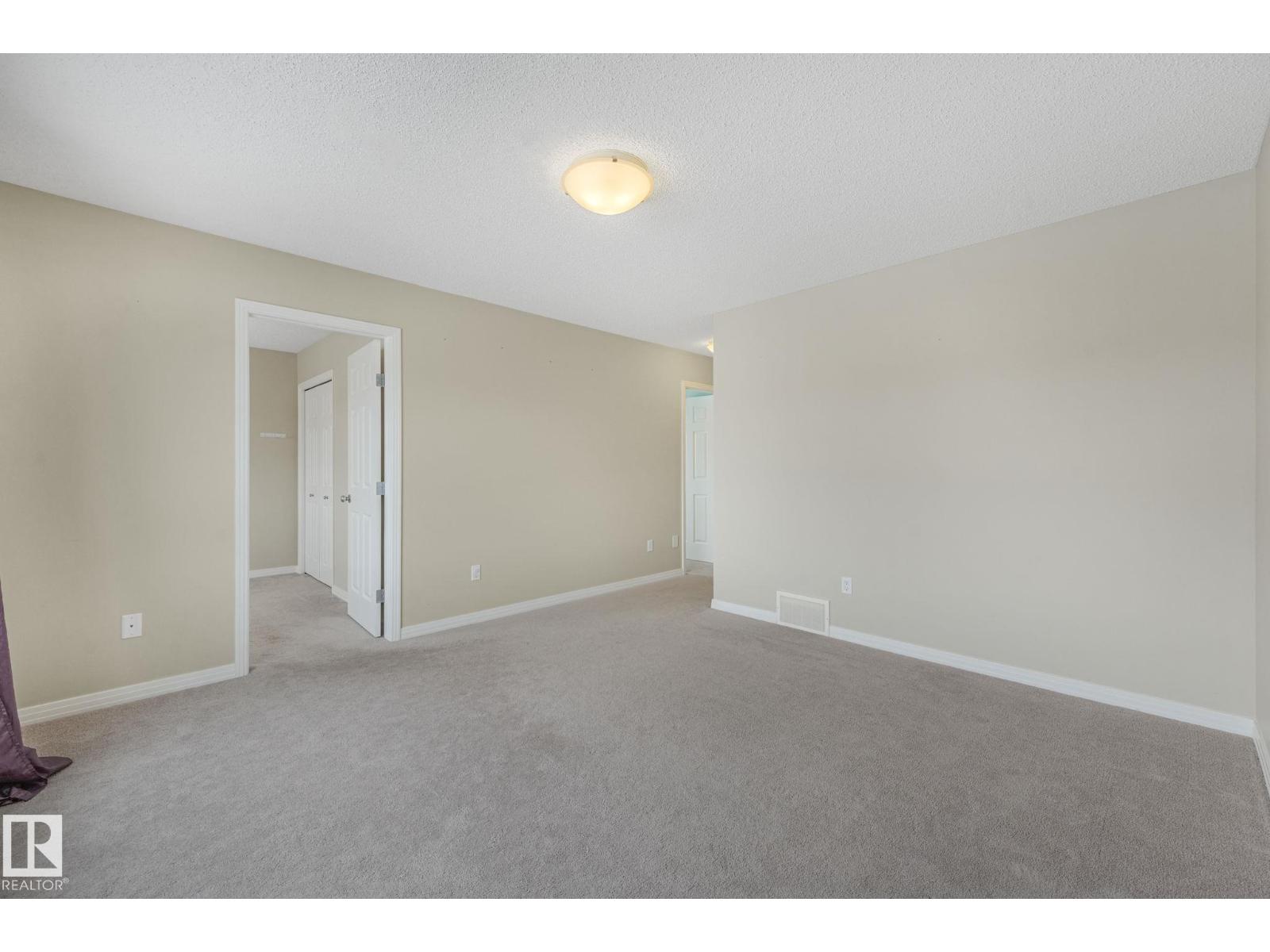 17535 13 AV SW, Edmonton