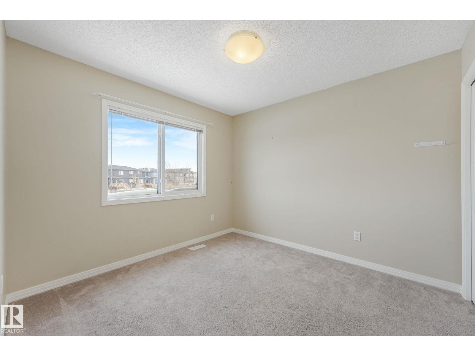 17535 13 AV SW, Edmonton