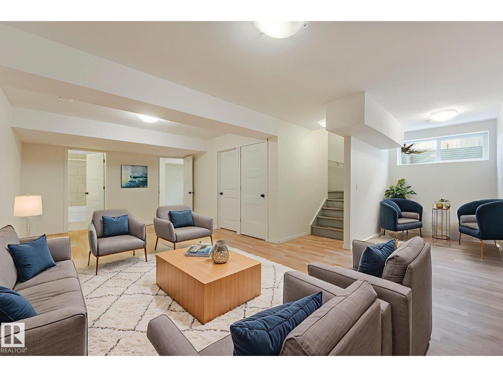 17535 13 AV SW, Edmonton