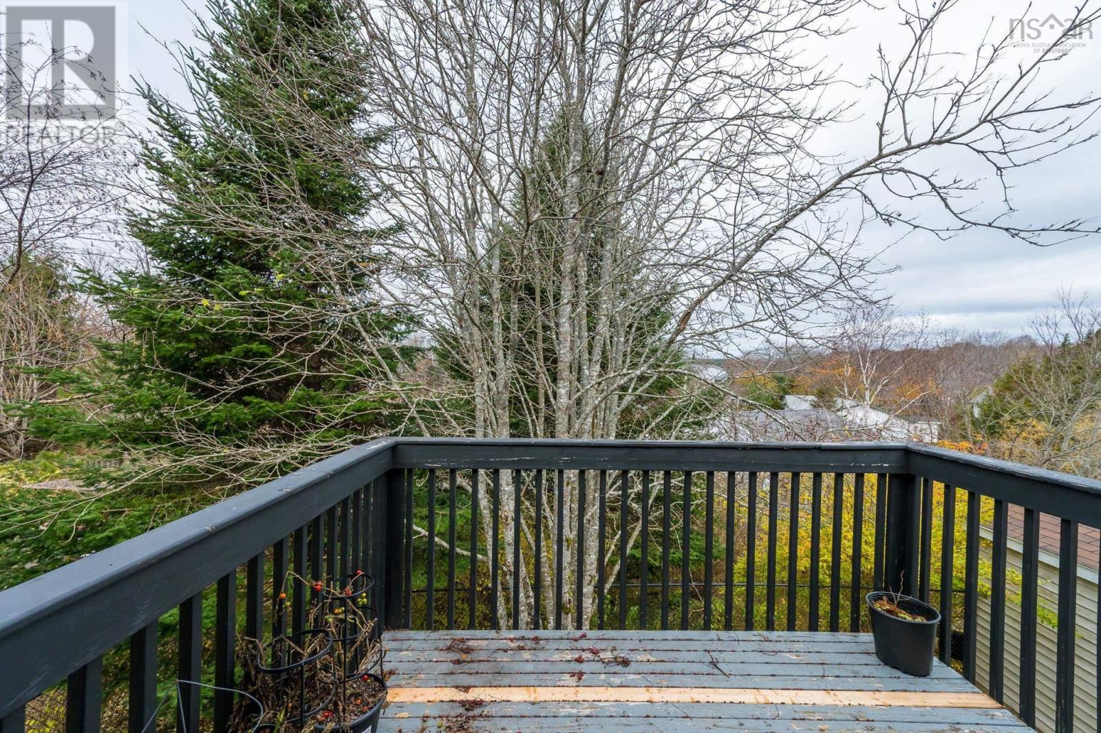 Property 39 of 49 of 687 Waverley Road