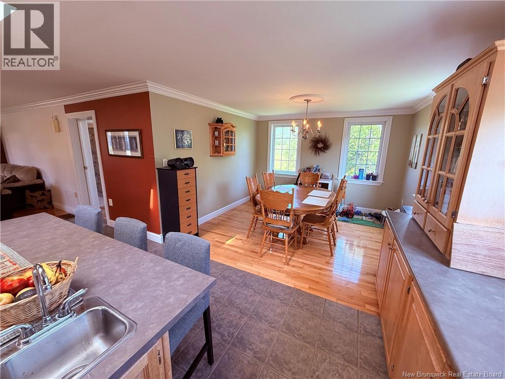621 MOOSE MOUNTAIN ROAD - Image 17