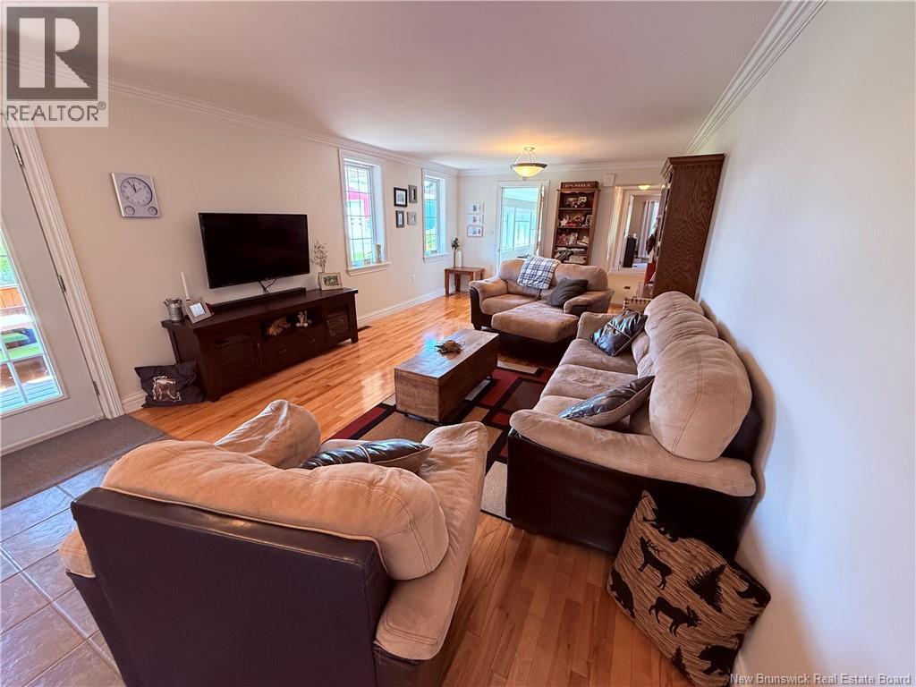 621 MOOSE MOUNTAIN ROAD - Image 18
