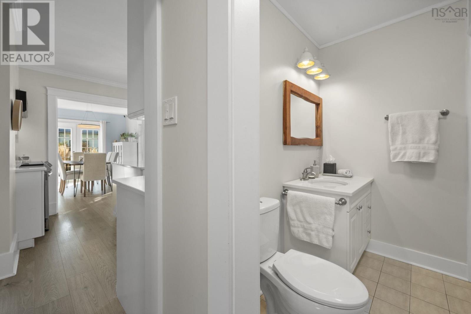 Property 16 of 49 of 24 Station Road