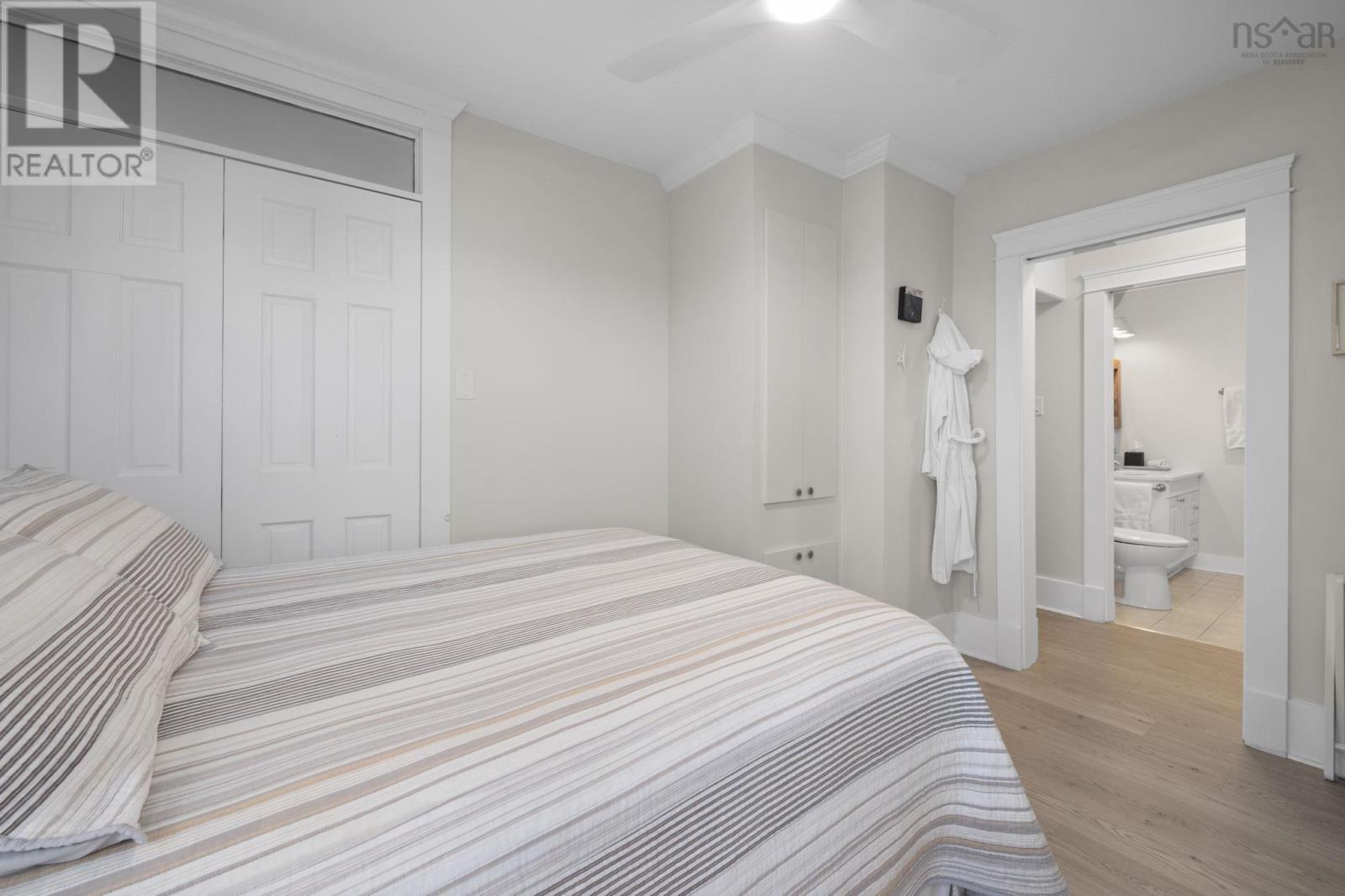 Property 29 of 49 of 24 Station Road