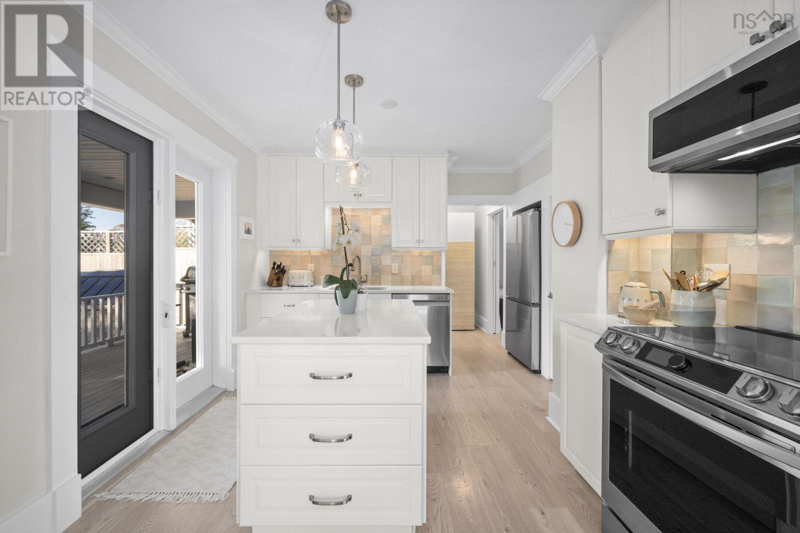 Property 7 of 49 of 24 Station Road