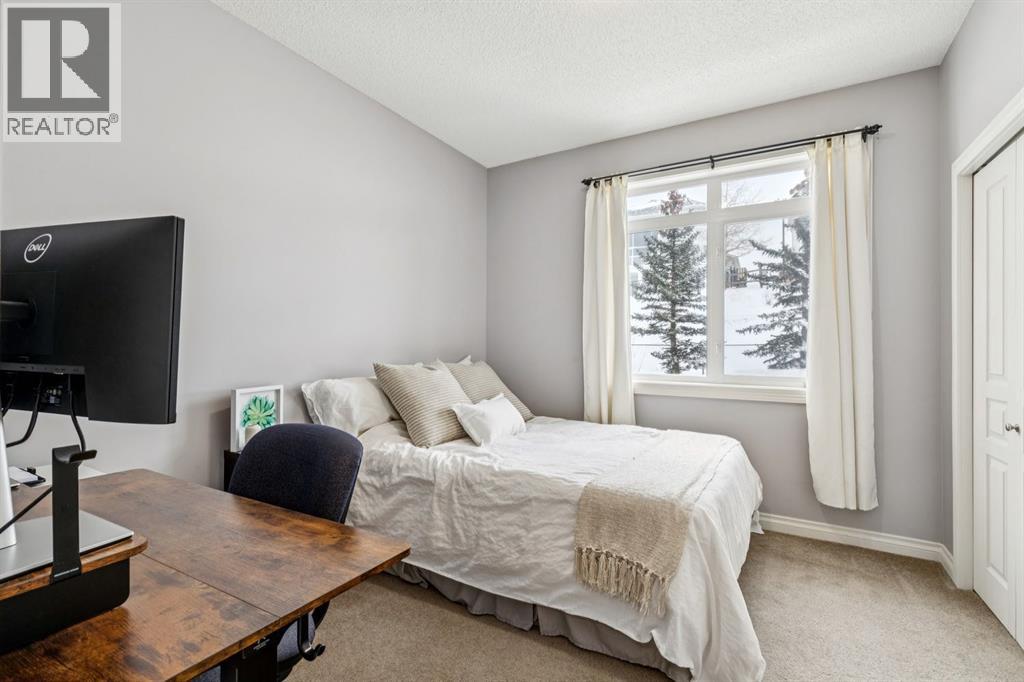 
          140 Rockyledge View Northwest
            <br/>
            <span>Calgary</span>
            , 
            <span>AB</span>
             <span>T3G5Y4</span>
         - Photo 15