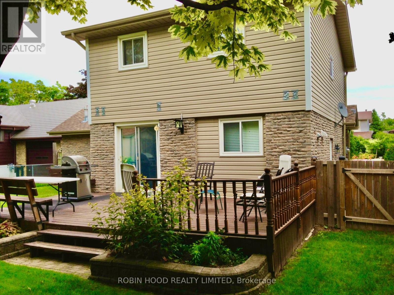 22 - 22 NORDIC COURT - Photo 2 of 10, Whitby (Lynde Creek), Ontario