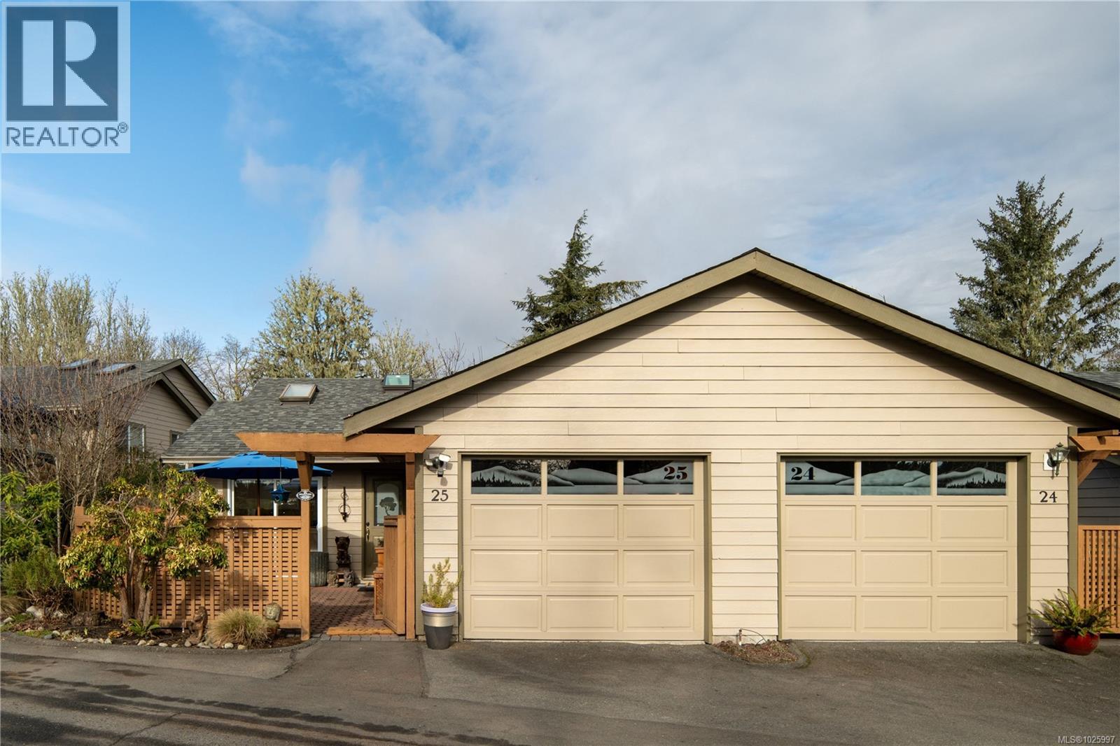 25 2190 Drennan St, Sooke