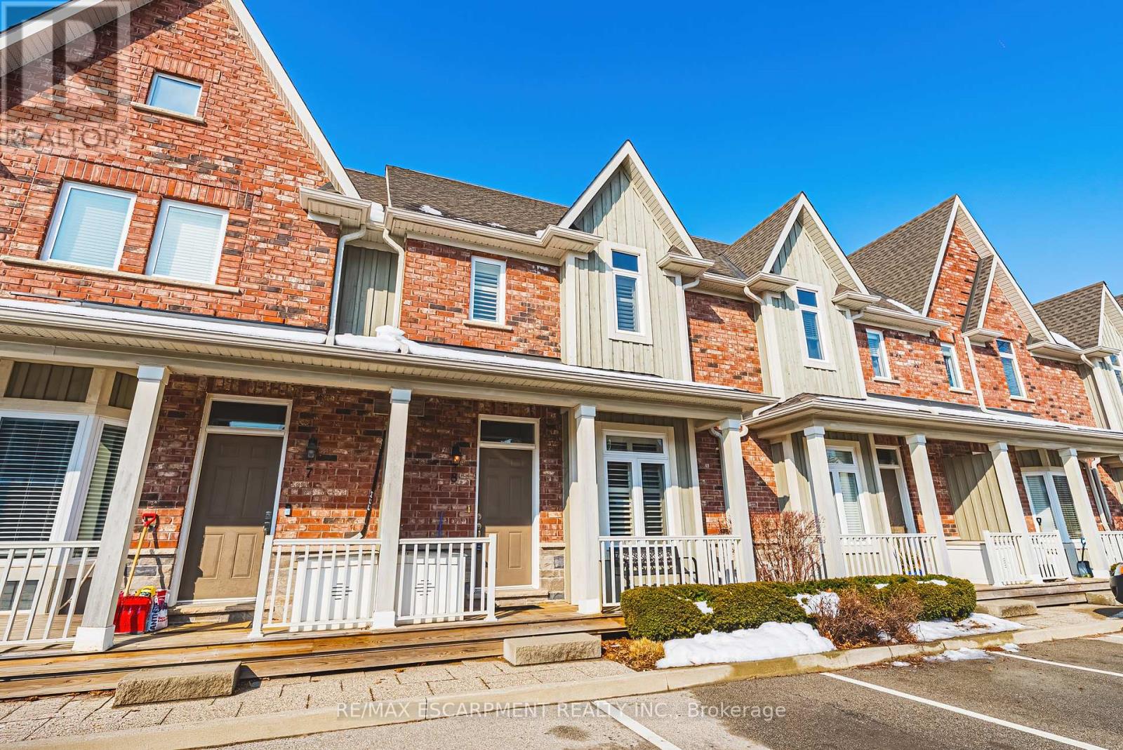 4115 Upper Middle Road 8