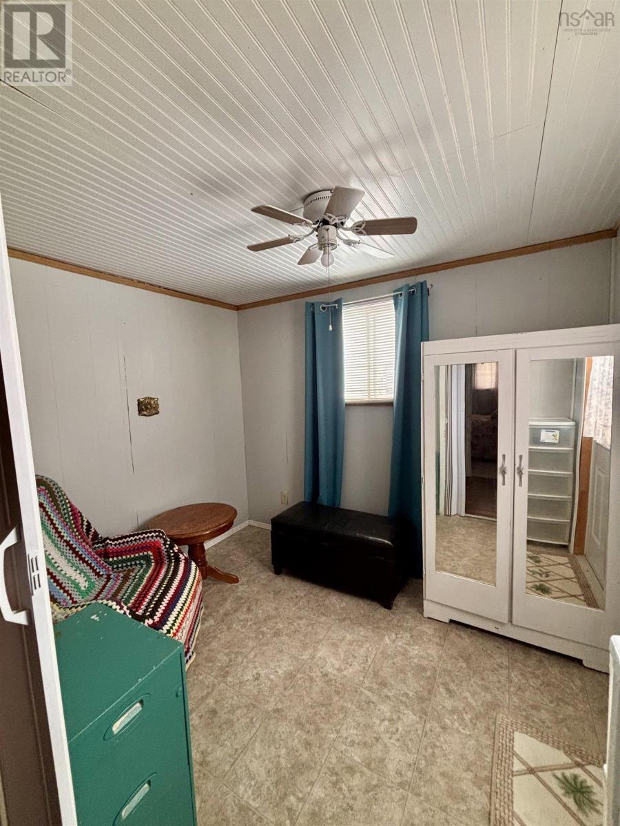 Property 29 of 30 of 35 Allan J Memorial Avenue