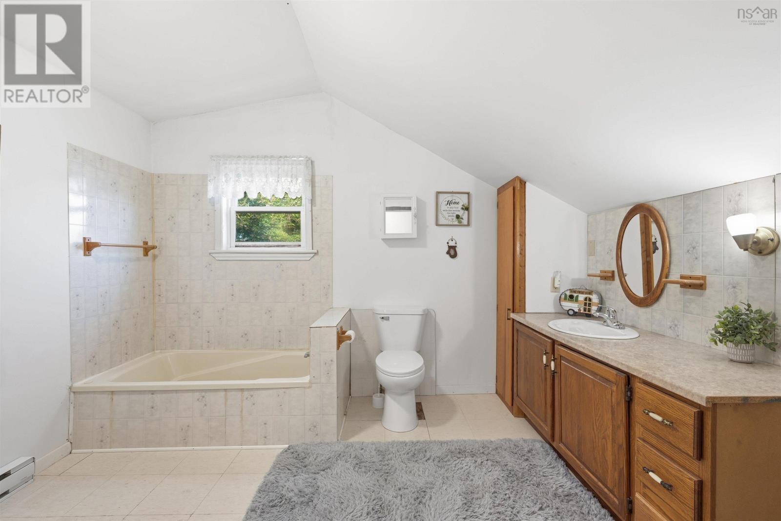 Property 28 of 40 of 4597 Prospect rd.