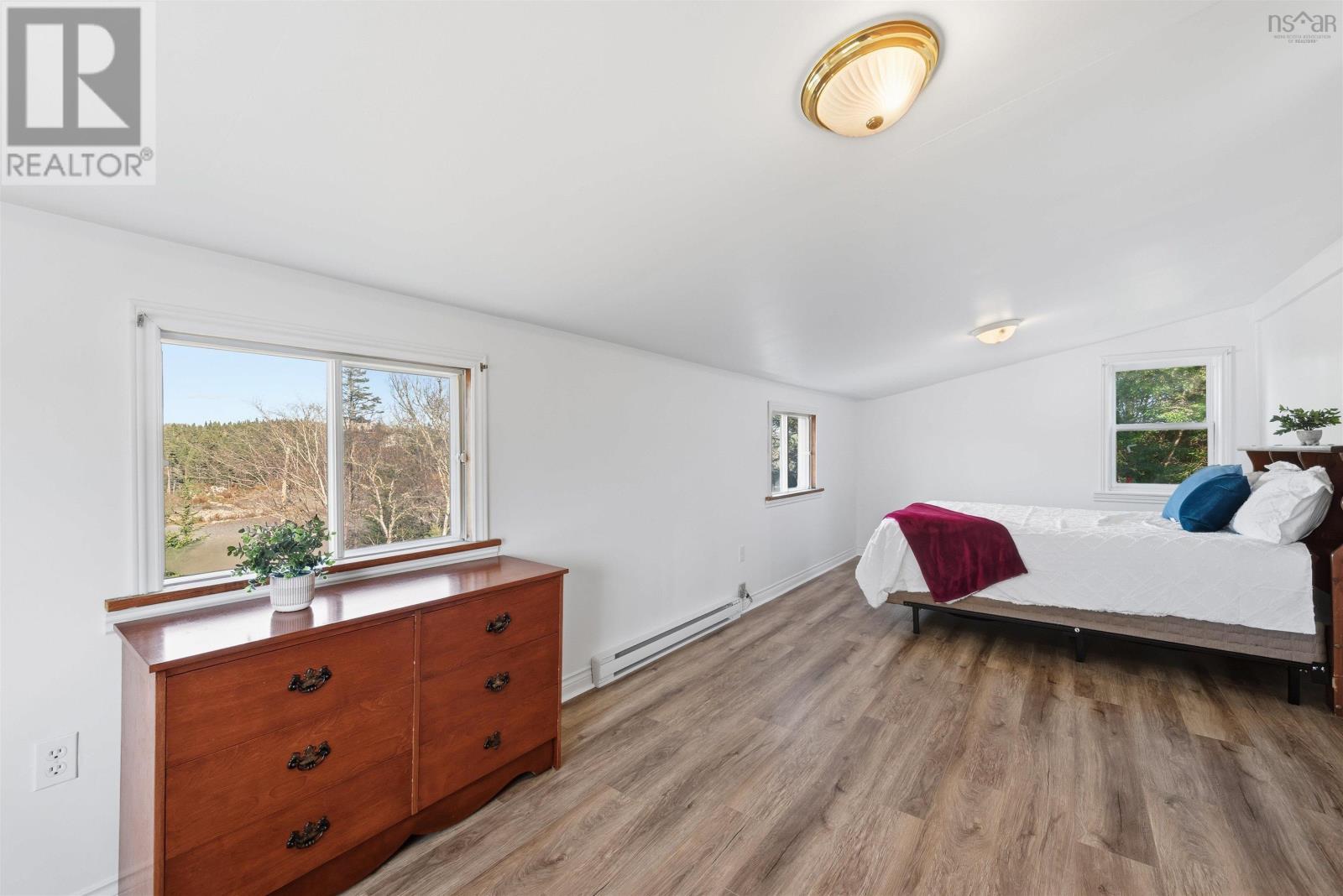 Property 24 of 40 of 4597 Prospect rd.