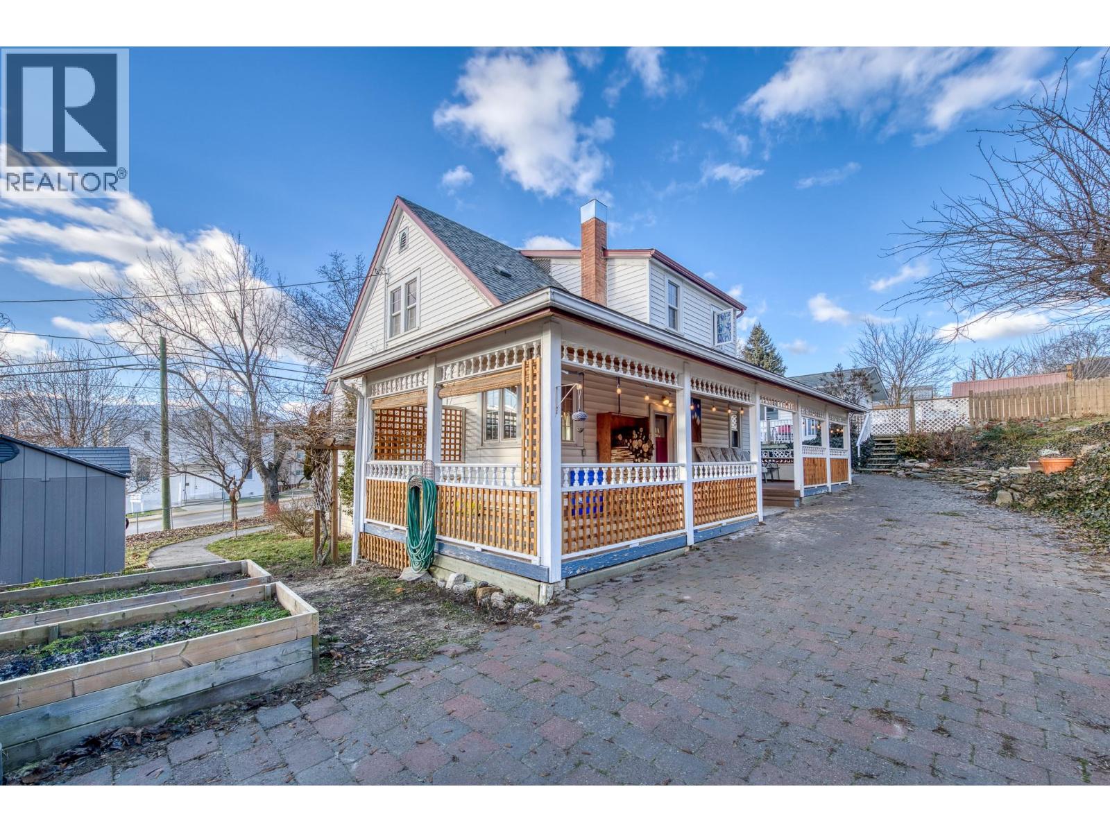 306 10th Avenue N, Creston