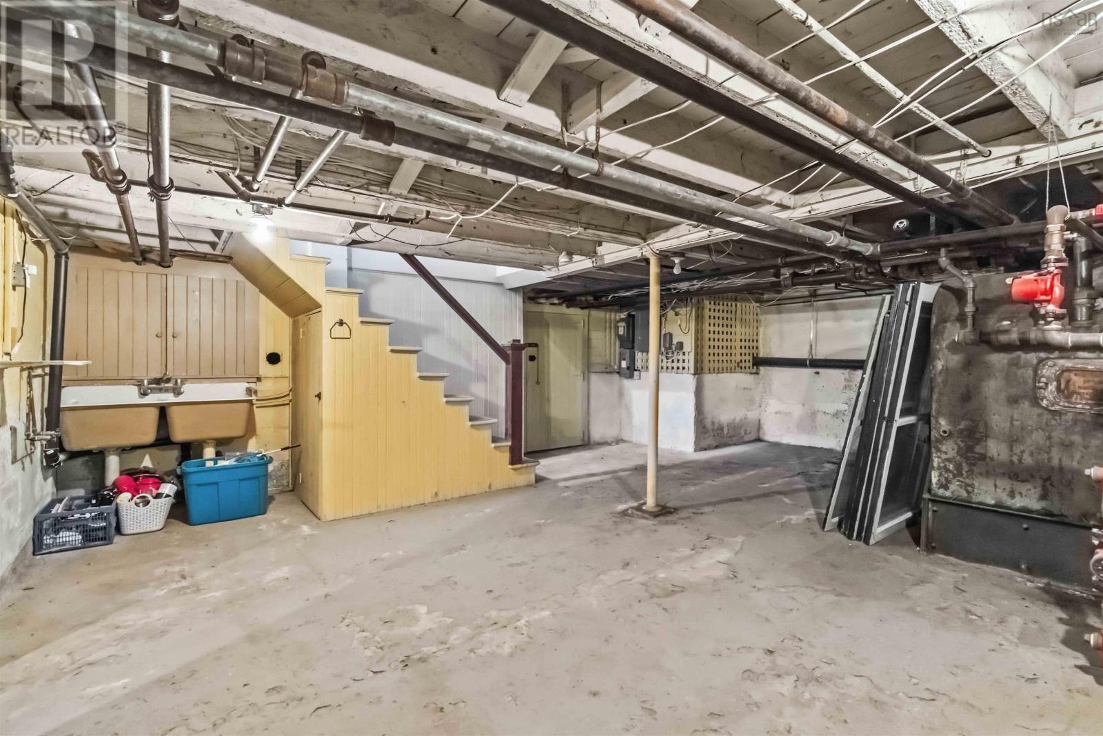 Property 40 of 49 of 41 Alexandra Avenue