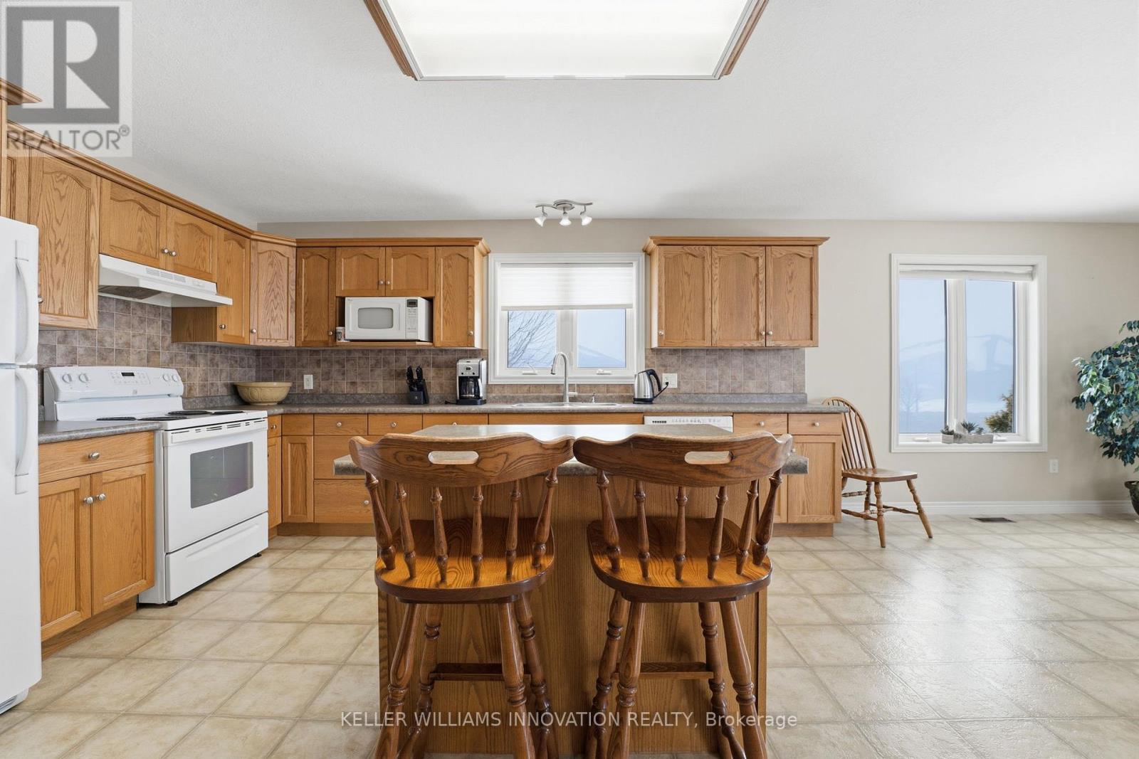 110 ARMSTRONG STREET - Photo 4 of 35, North Perth (Listowel), Ontario