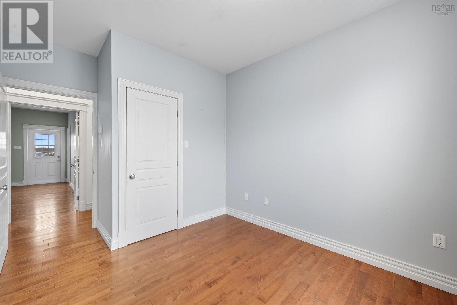 Property 22 of 48 of 103 Claudia Crescent