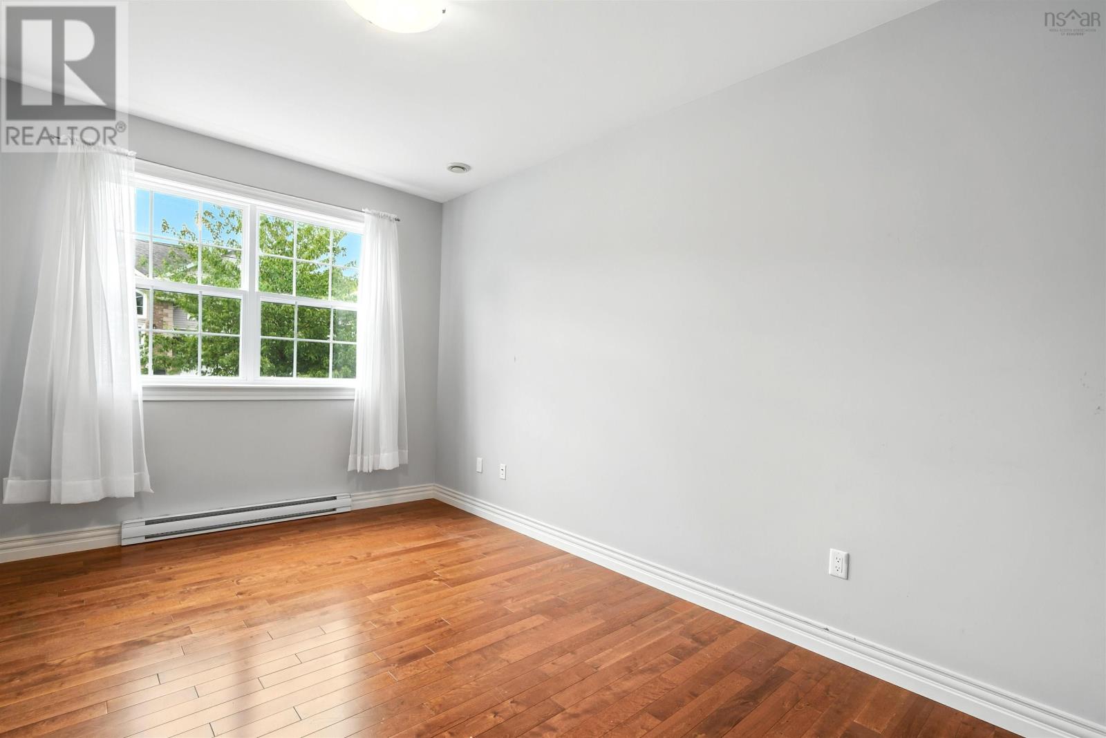 Property 23 of 48 of 103 Claudia Crescent