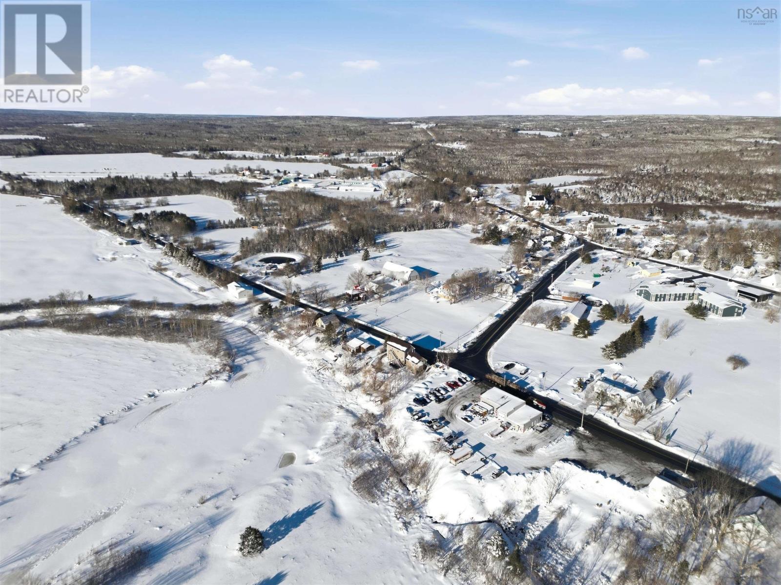 Property 16 of 22 of 7830 Highway 357