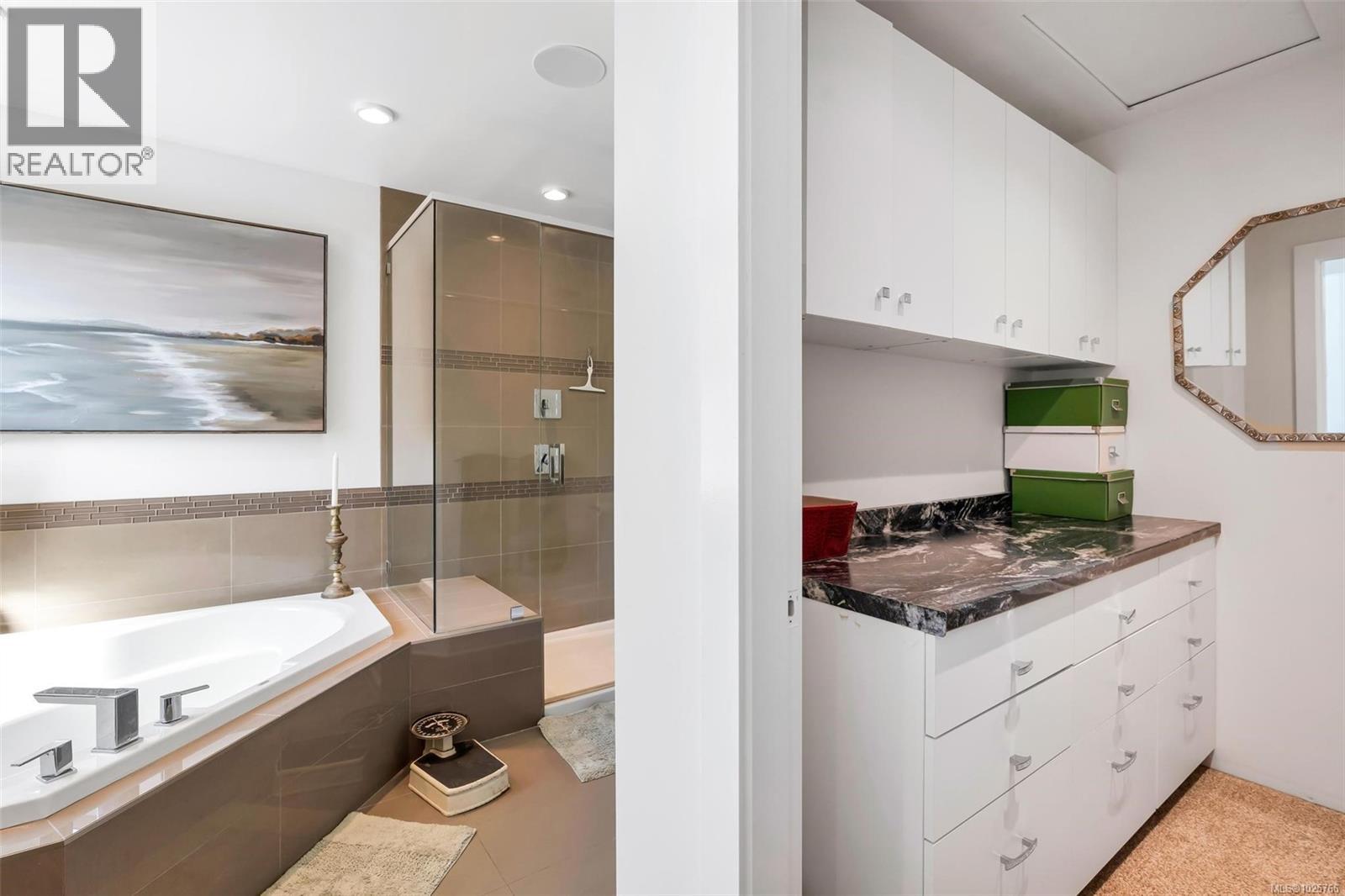  3447 Resolution Way, Colwood