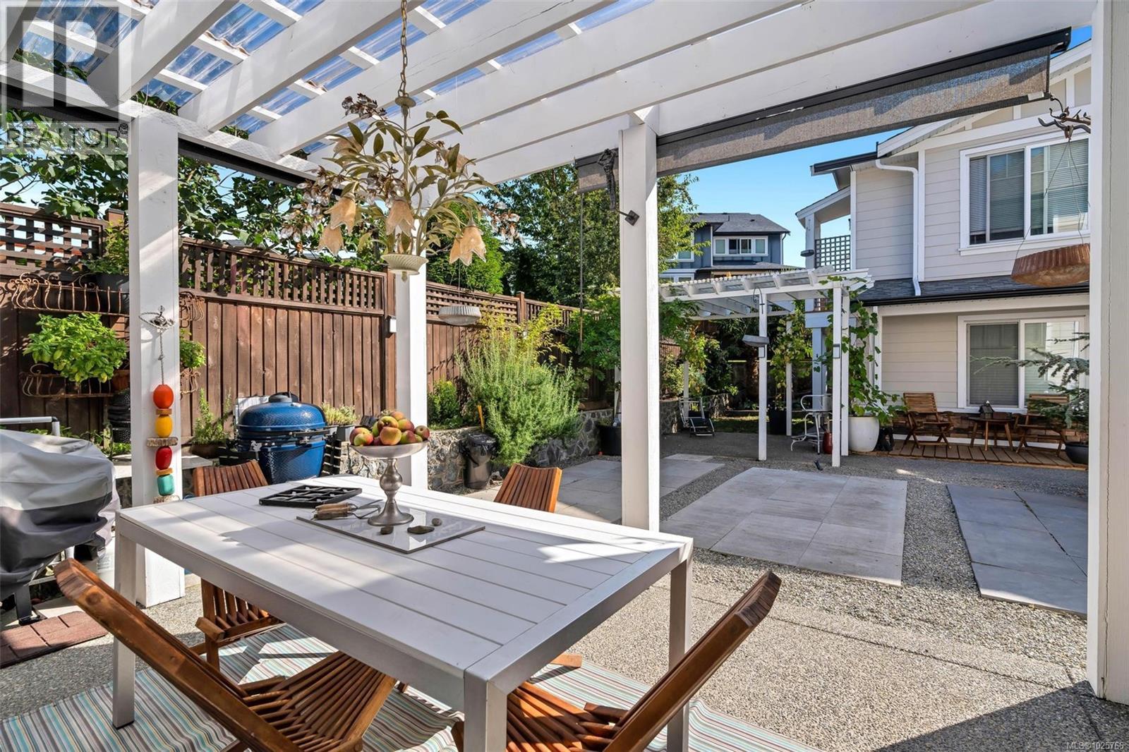  3447 Resolution Way, Colwood