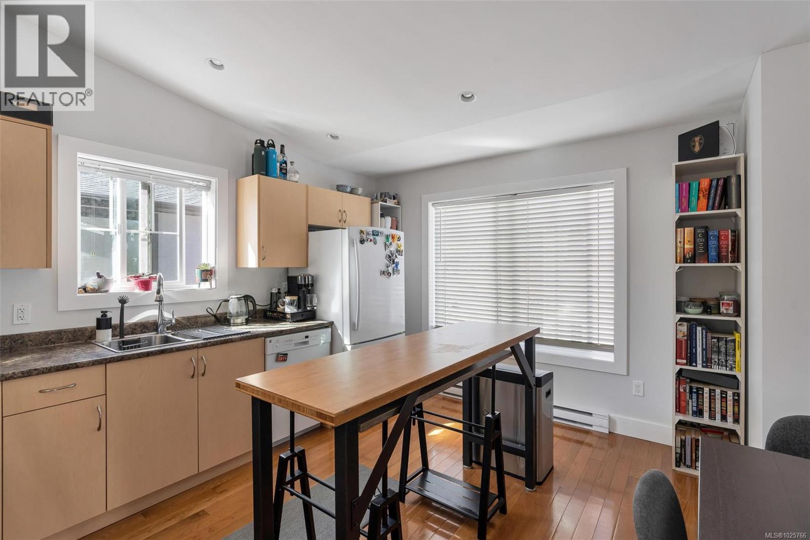  3447 Resolution Way, Colwood