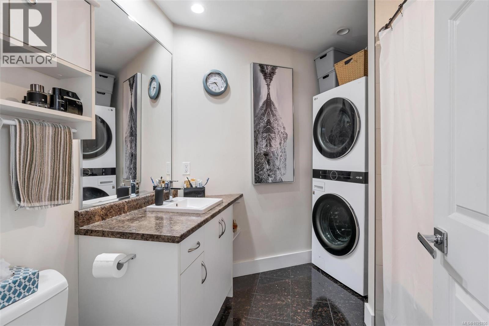  3447 Resolution Way, Colwood