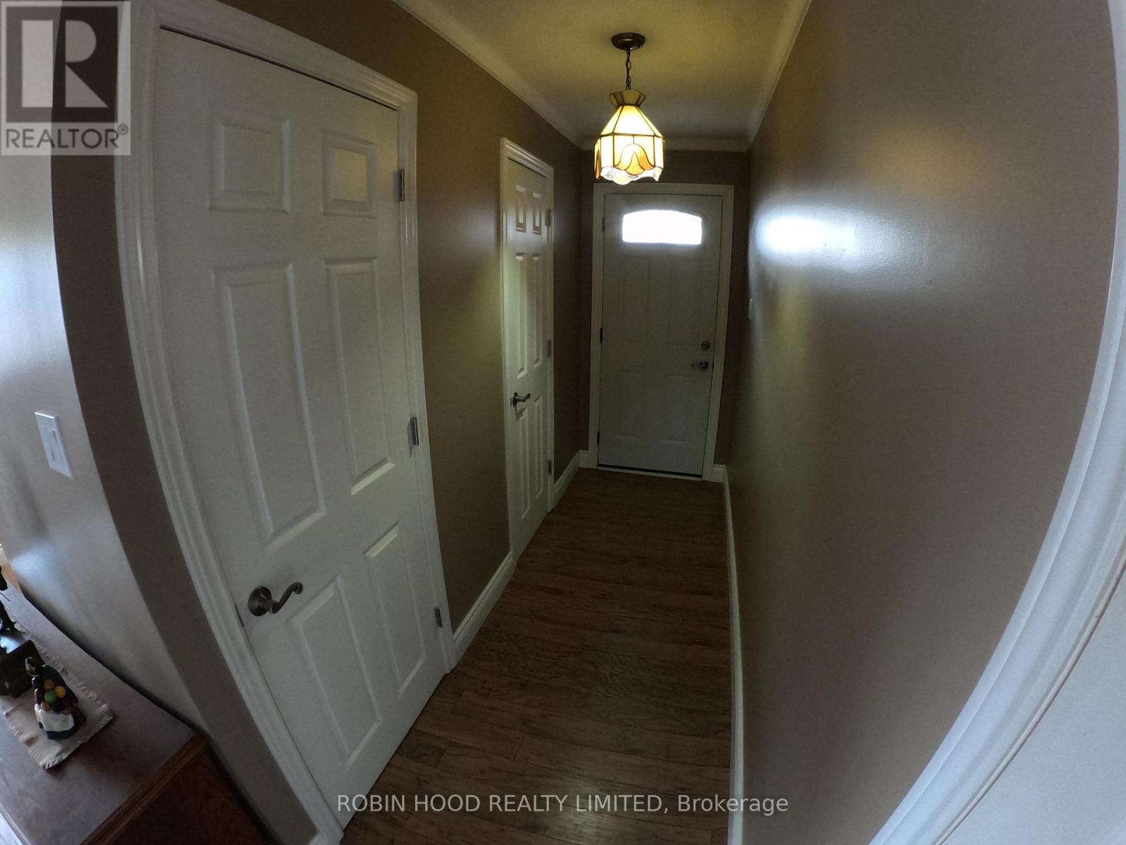 65 BRITANNIA AVENUE - 15