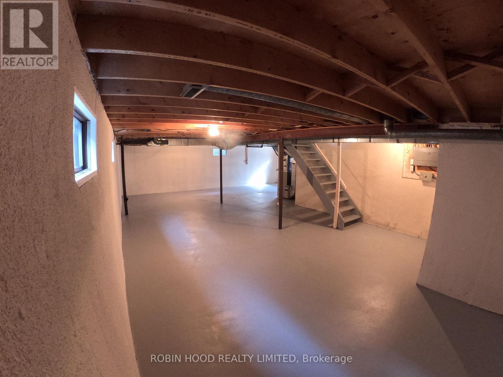 65 BRITANNIA AVENUE - 26