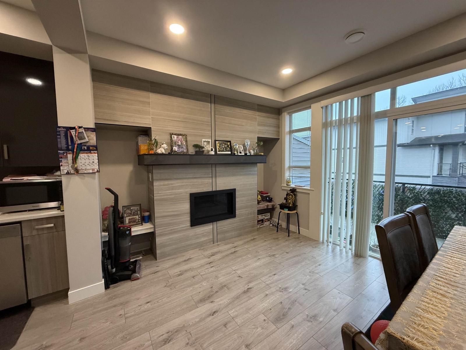 79 8413 MIDTOWN WAY, Chilliwack Proper South, Chilliwack