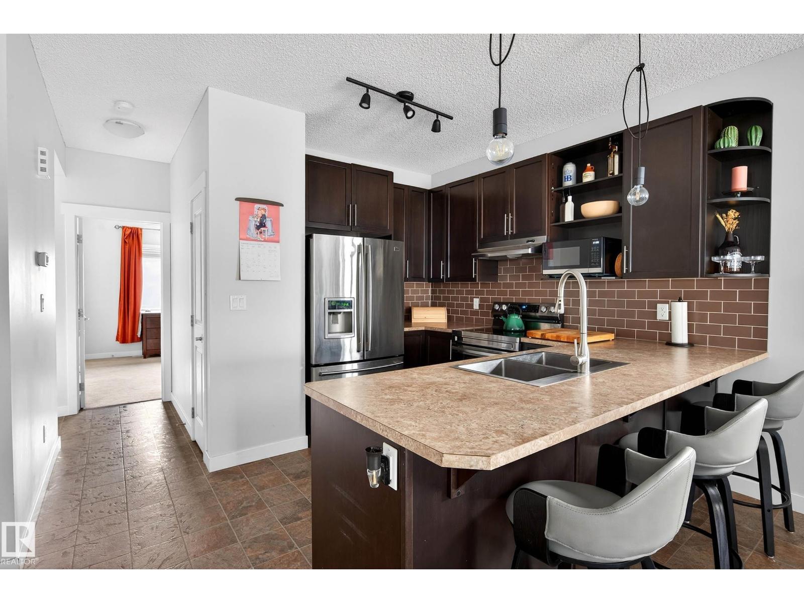 285 MCCONACHIE DR NW, Edmonton