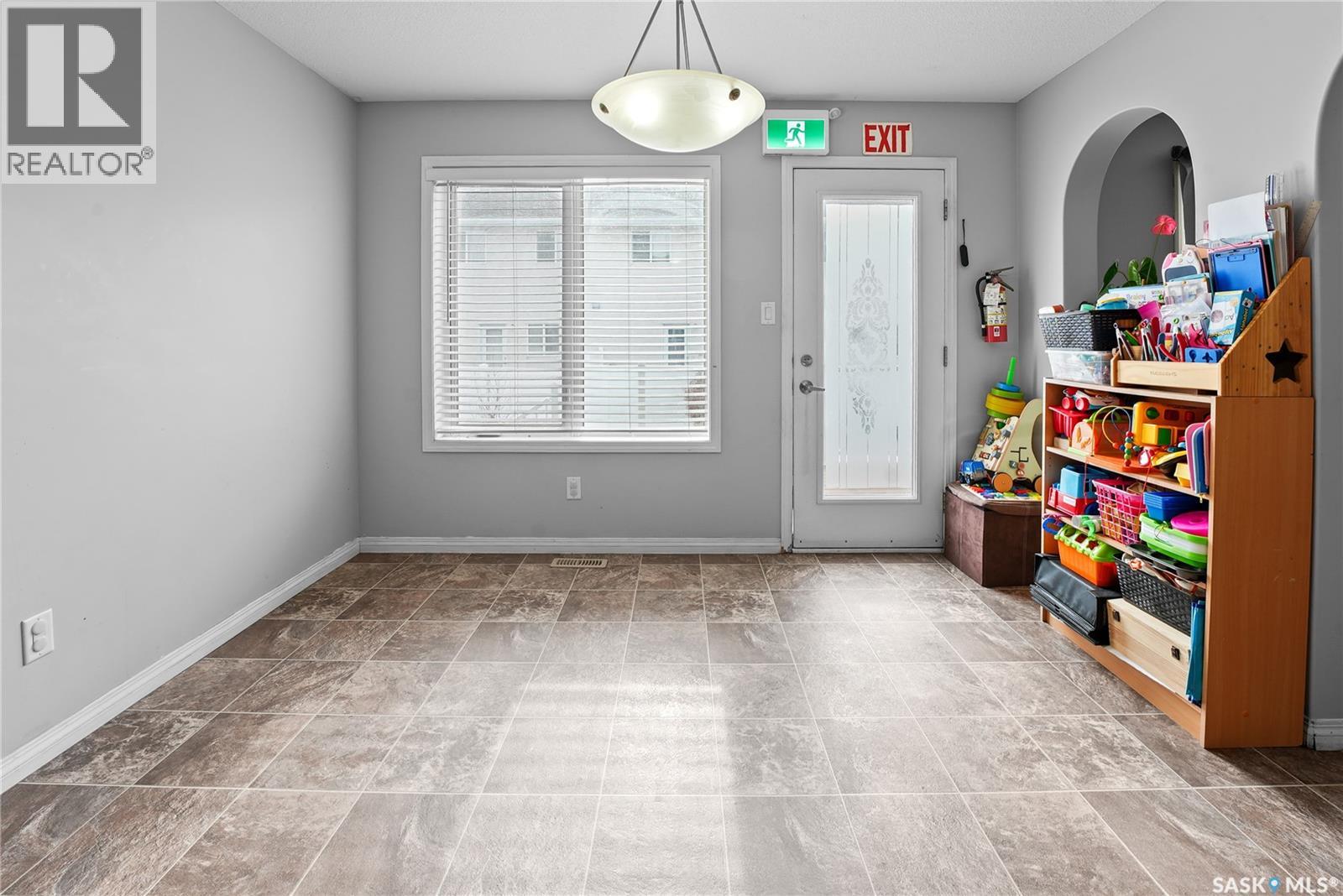 2738 Alfred CRESCENT - Photo 2 of 24, Regina, Saskatchewan