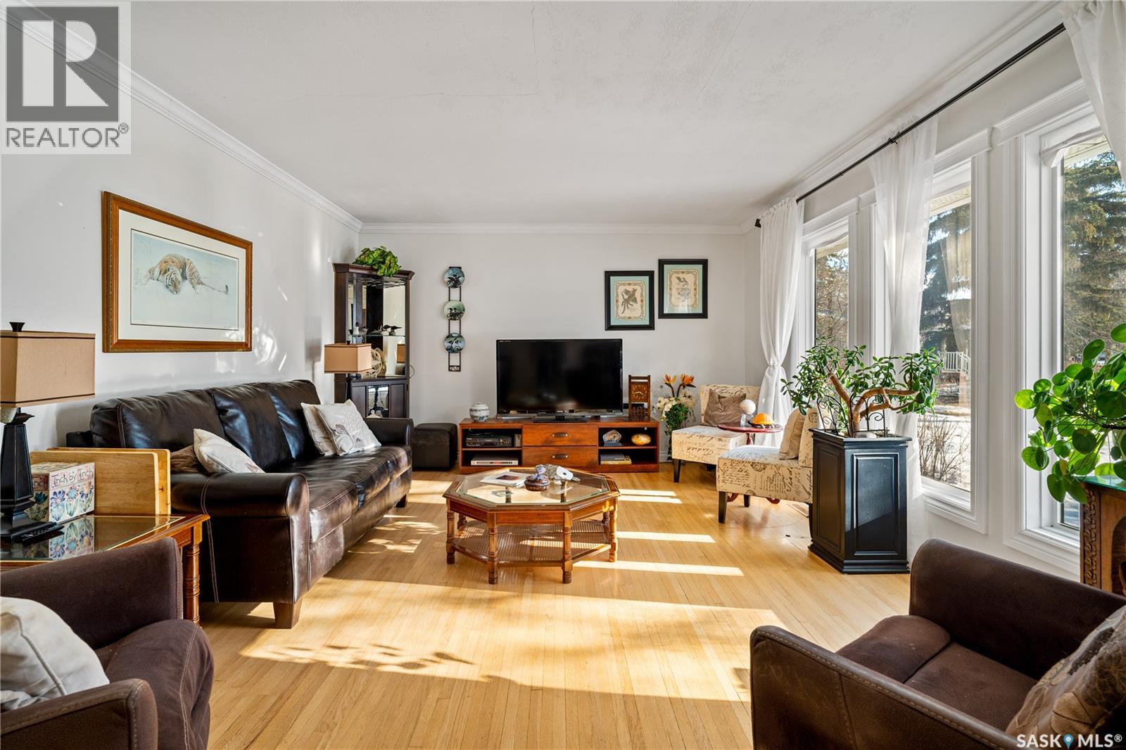 5024 1st AVENUE - Photo 3 of 50, Regina, Saskatchewan