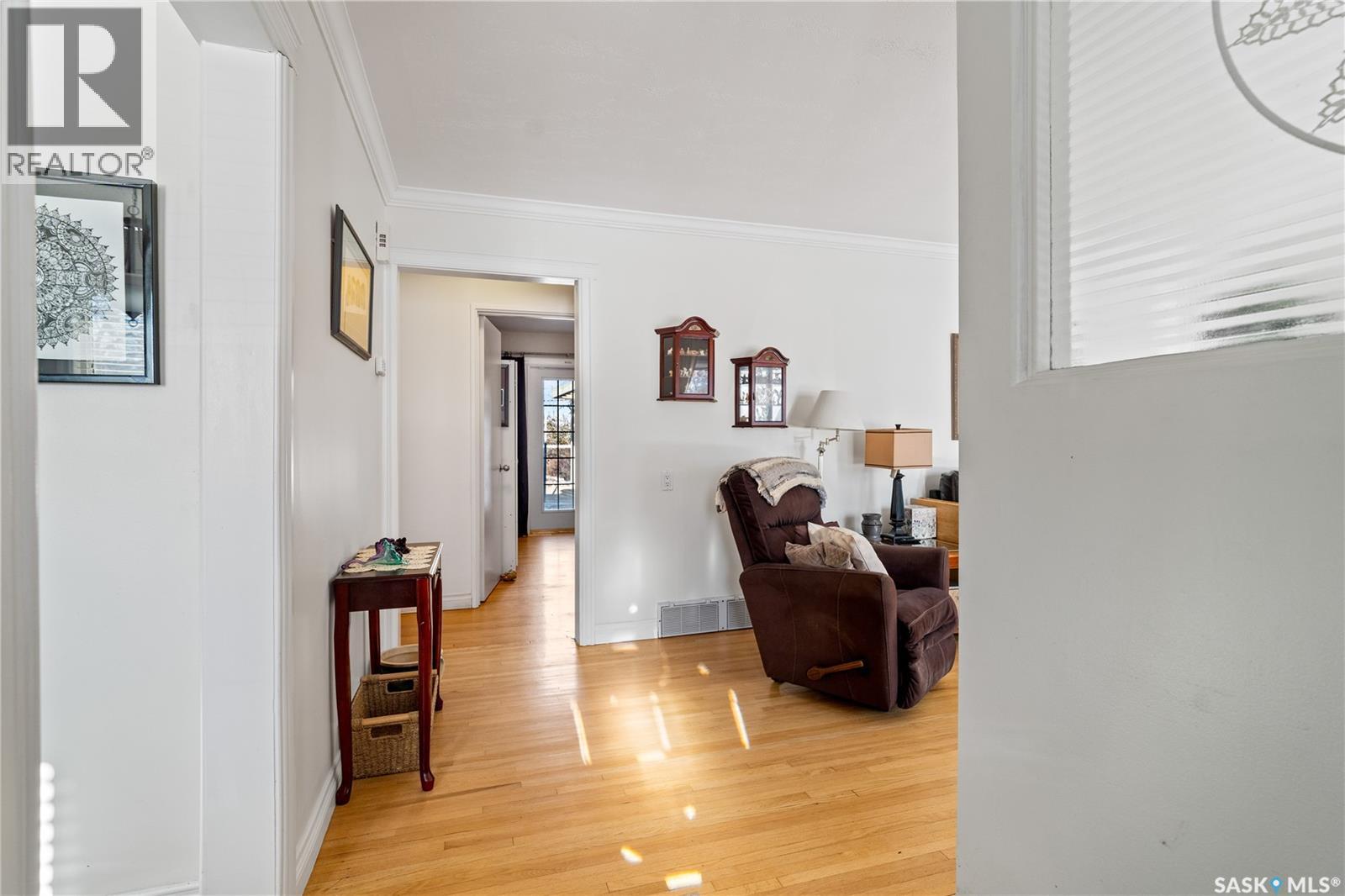 5024 1st AVENUE - Photo 4 of 50, Regina, Saskatchewan