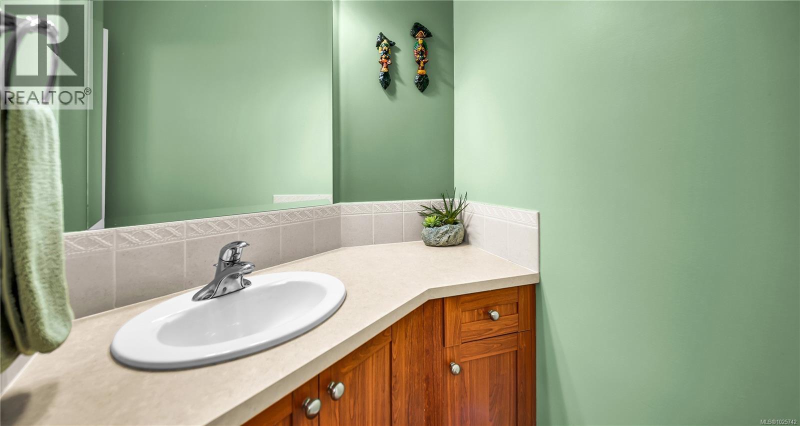 15 172 Belmont Rd, Colwood