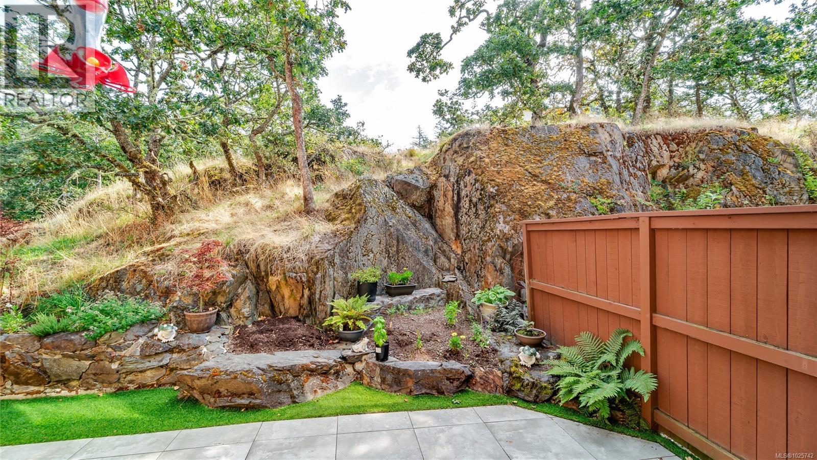 15 172 Belmont Rd, Colwood