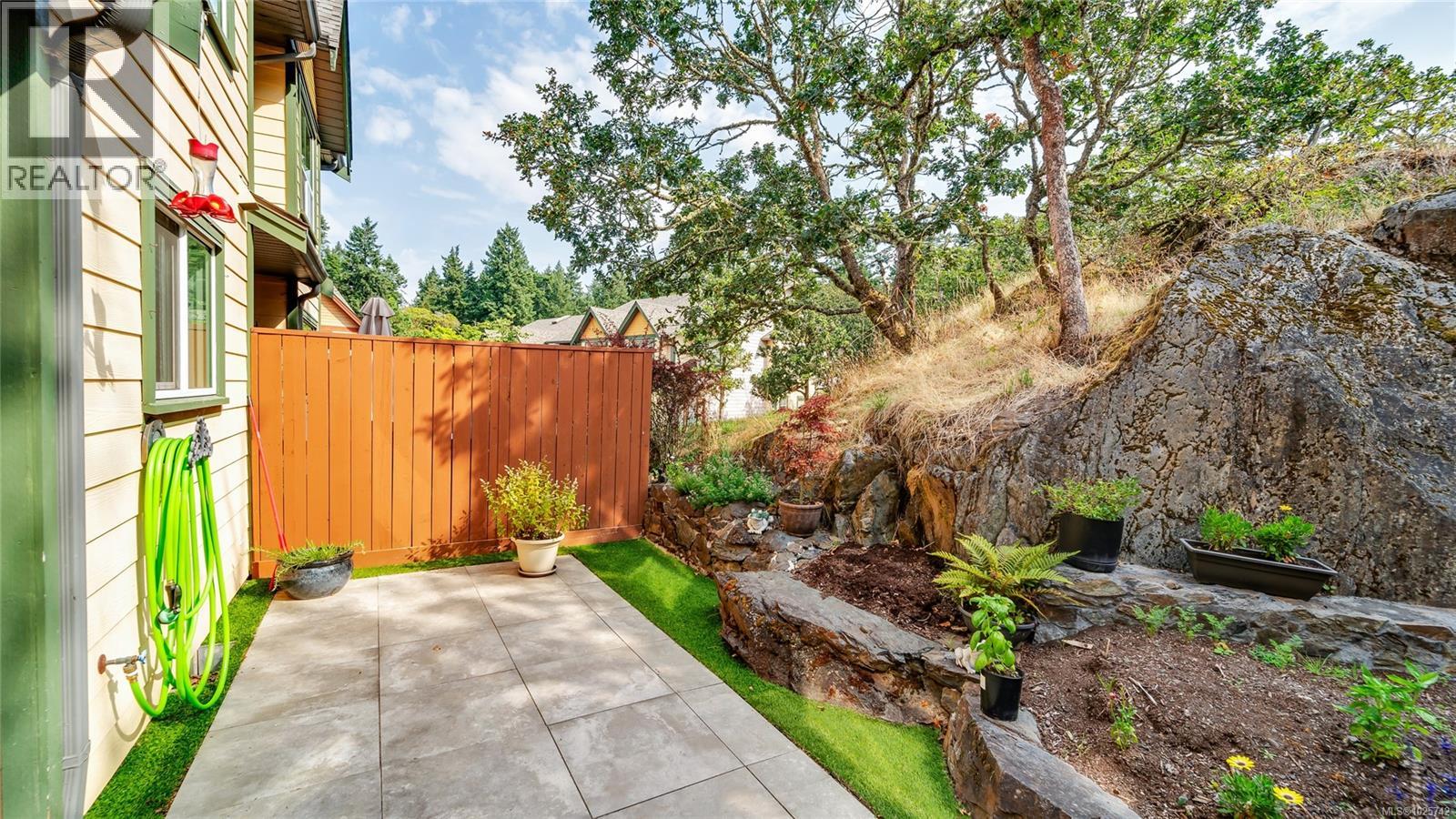 15 172 Belmont Rd, Colwood