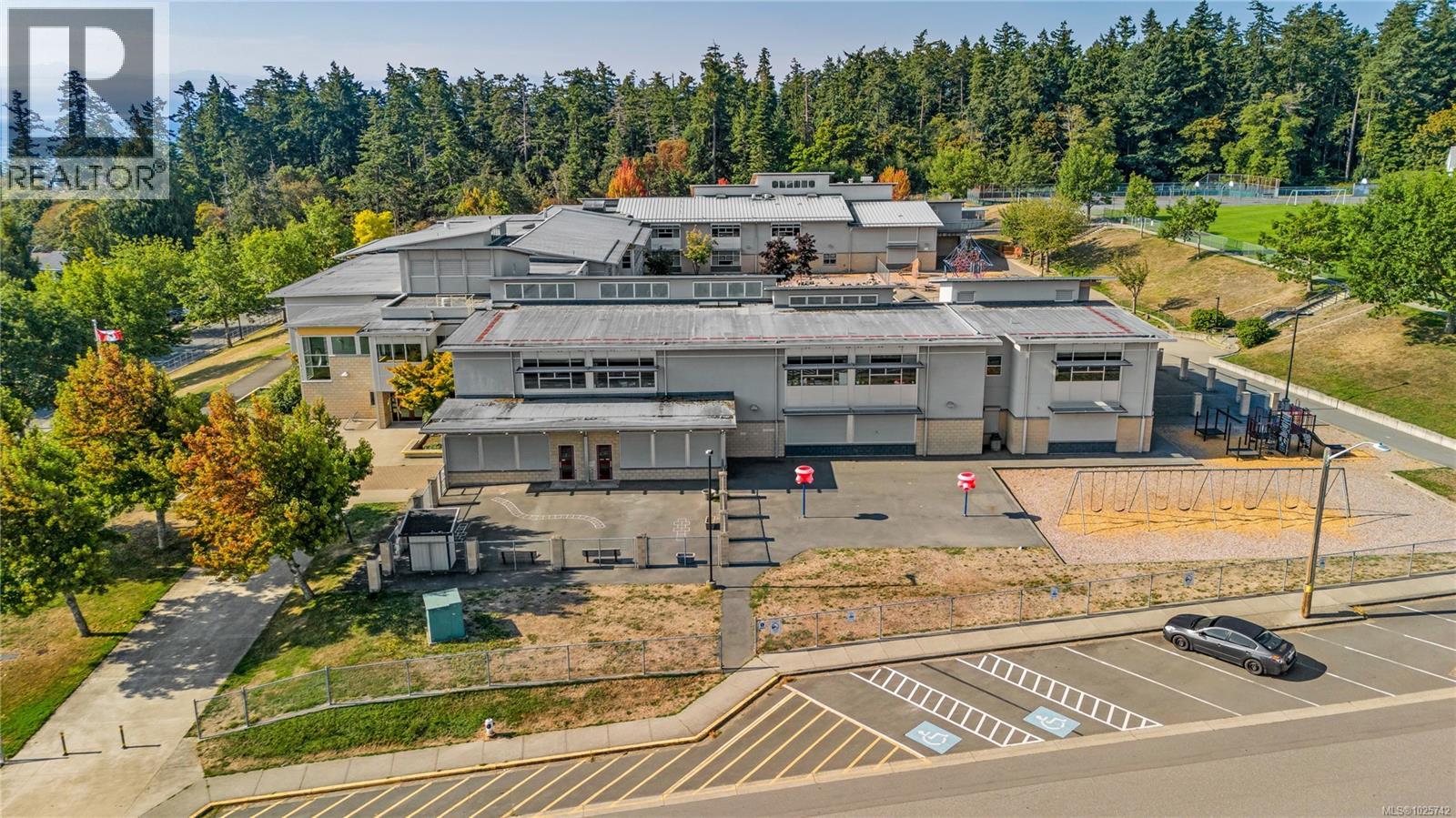 15 172 Belmont Rd, Colwood