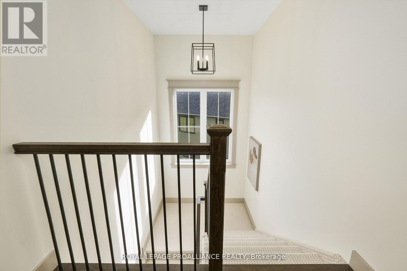 8 MERRIMAN COURT - 42