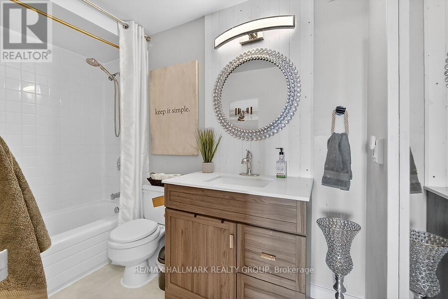 1171 Ambleside Unit 2505 photo 5