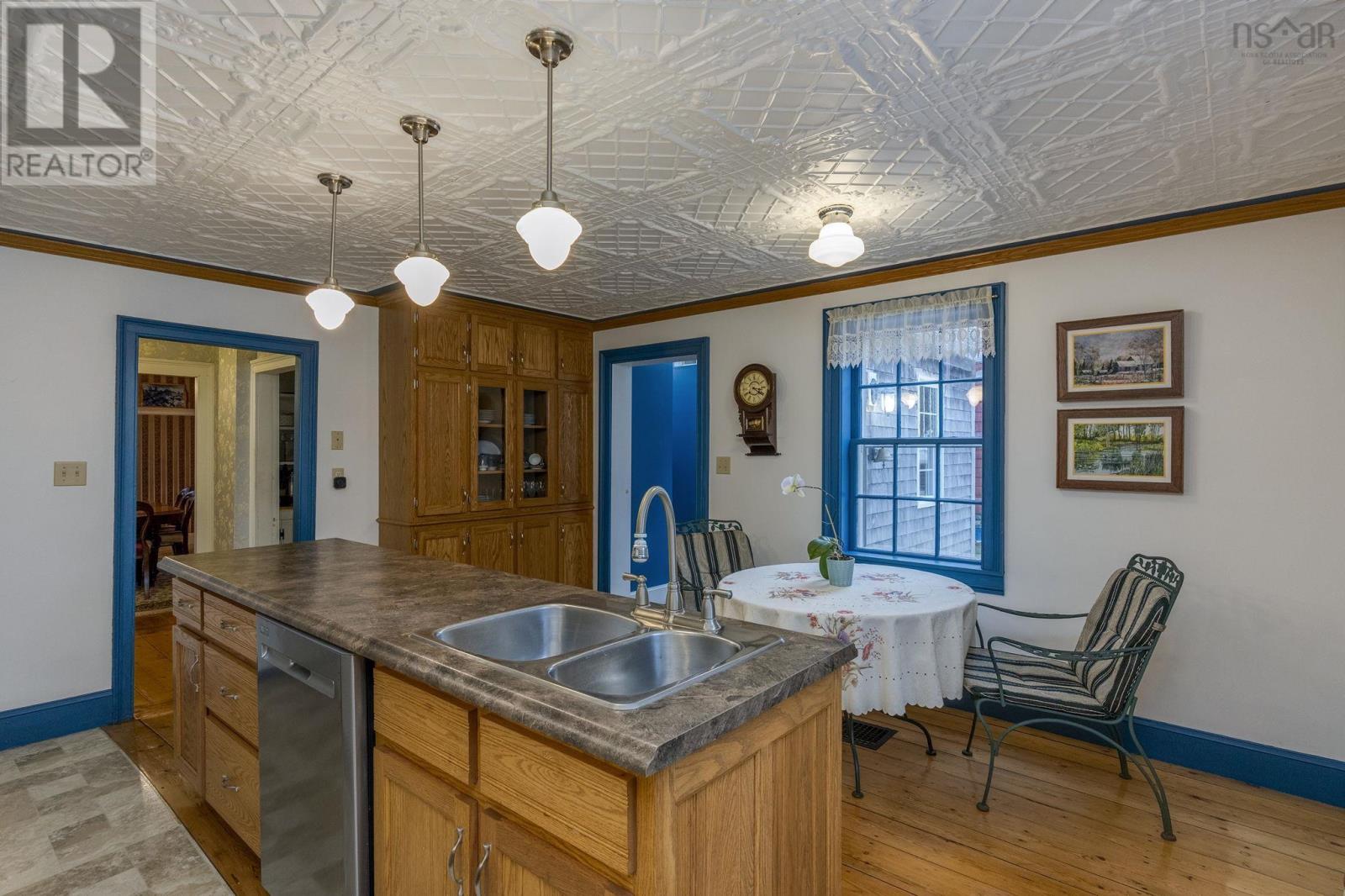 Property 4 of 36 of 5315 Granville Road