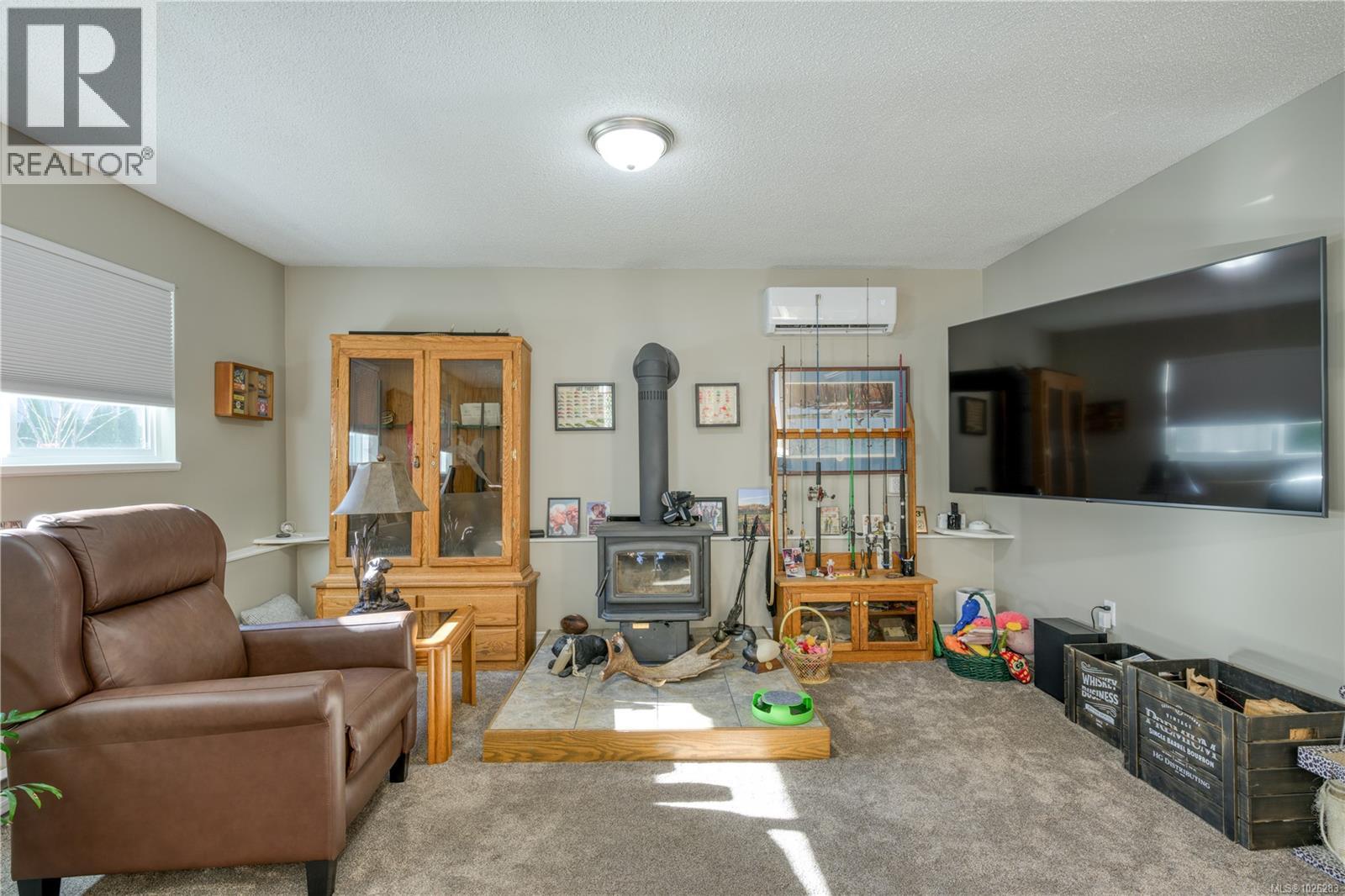 7123 Highland Dr, Port Hardy